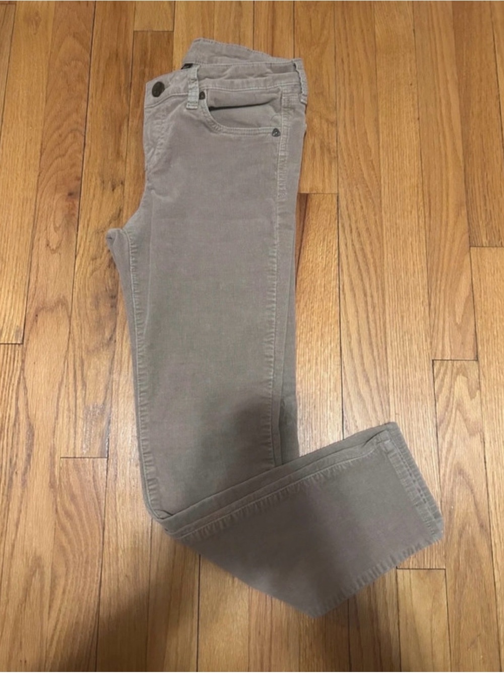 Kut from the Kloth Skinny Jeans in Taupe